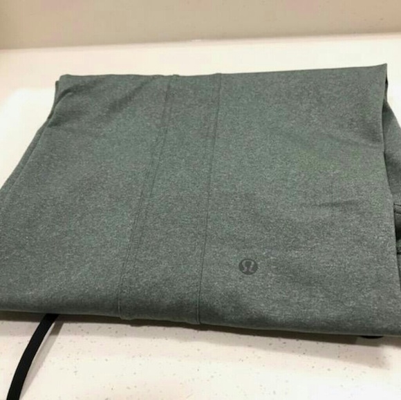 💥LULULEMON 🔥 - Picture 3 of 5